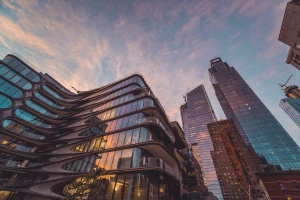 Informacyjnie o firmach wynajmujących meble na eventy.